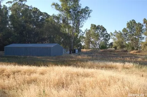7549 Eucalyptus Rd, Zamora, CA 95698 photo 9