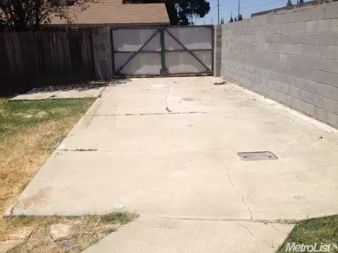 1541 Lorry Ave, Modesto, CA 95355 photo 12