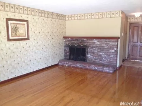 1541 Lorry Ave, Modesto, CA 95355 photo 4