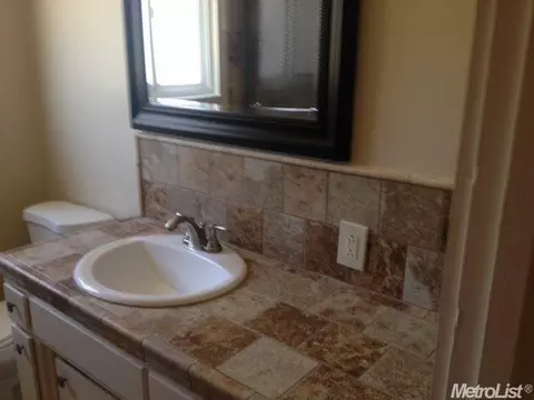 1541 Lorry Ave, Modesto, CA 95355 photo 7