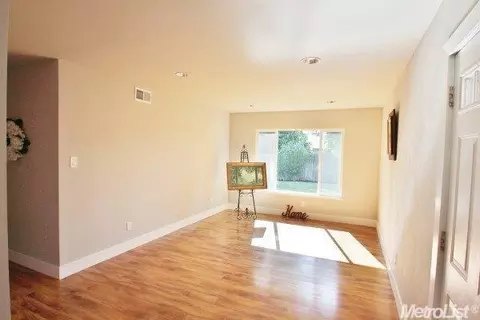 5457 Edgerly Way, Carmichael, CA 95608 photo 4