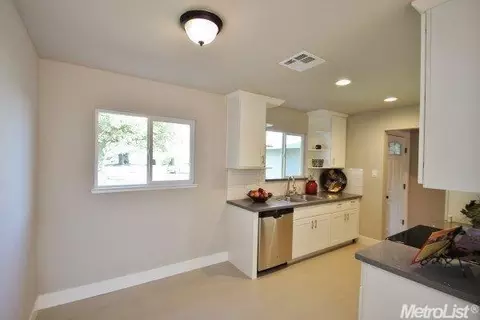 5457 Edgerly Way, Carmichael, CA 95608 photo 7