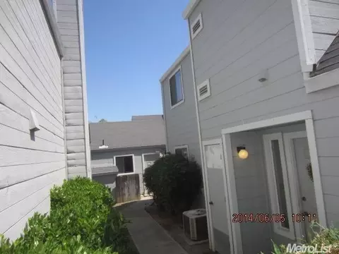 407 Golf Cir, Manteca, CA 95337 photo 5