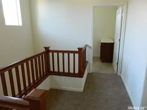 340 Crescent Moon Dr, Lathrop, CA 95330 photo 7