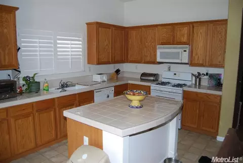 4637 Lucinda Ave, Keyes, CA 95328 photo 6