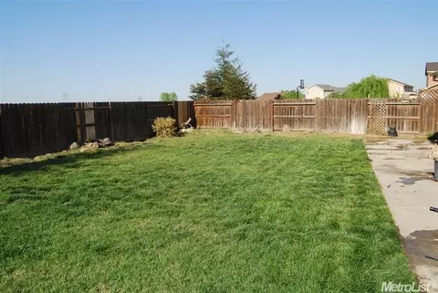 4637 Lucinda Ave, Keyes, CA 95328 photo 9
