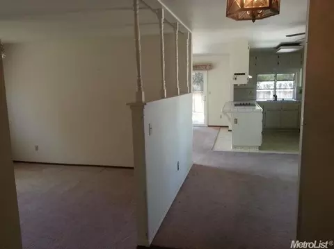 3705 Swain Dr, Modesto, CA 95356 photo 4