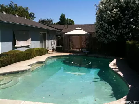 3705 Swain Dr, Modesto, CA 95356 photo 2