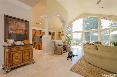 6432 Orange Hill Ln, Carmichael, CA 95608 photo 2