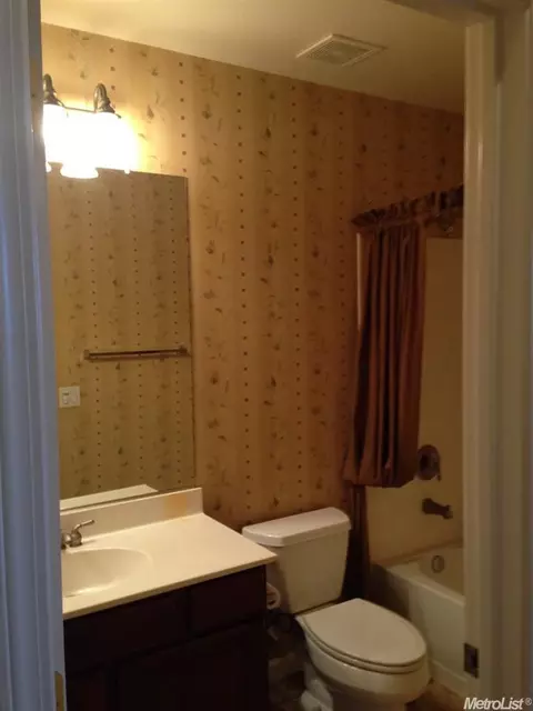 384 Geranium Cir, Galt, CA 95632 photo 14