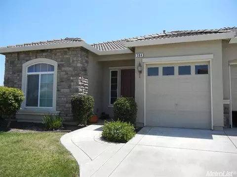 384 Geranium Cir, Galt, CA 95632 photo 3