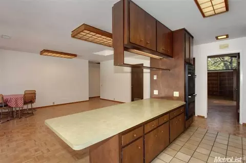 1107 Kent Dr, Davis, CA 95616 photo 8