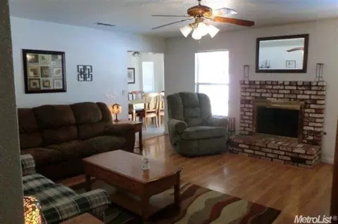 1675 Stanley Dr, Ripon, CA 95366 photo 3
