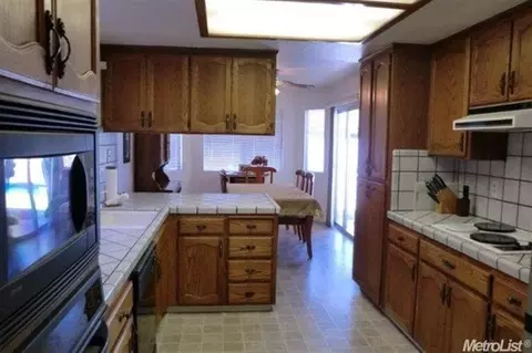 1675 Stanley Dr, Ripon, CA 95366 photo 6