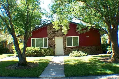 1827 Fremont Ct #1, Davis, CA 95618 photo 1