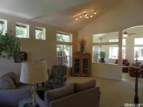 4205 Vistosa St, Davis, CA 95618 photo 3