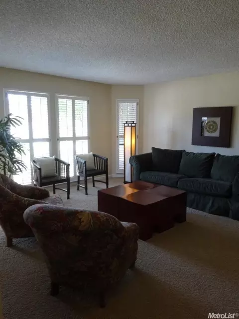 5916 Adana Cir, Carmichael, CA 95608 photo 5