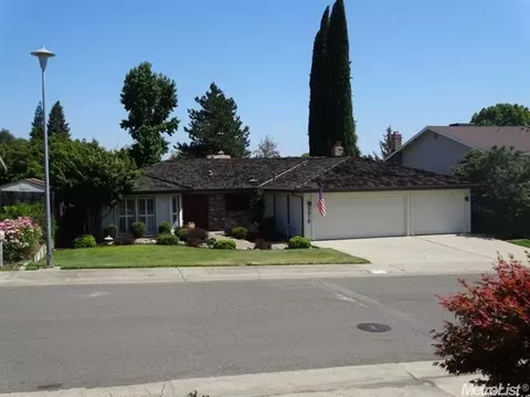 5916 Adana Cir, Carmichael, CA 95608 photo 2