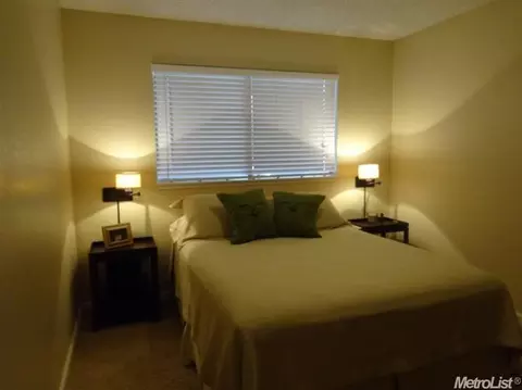 5916 Adana Cir, Carmichael, CA 95608 photo 12
