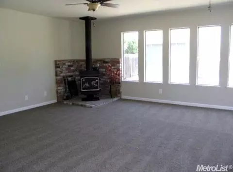 347 E 21st St, Tracy, CA 95376 photo 12