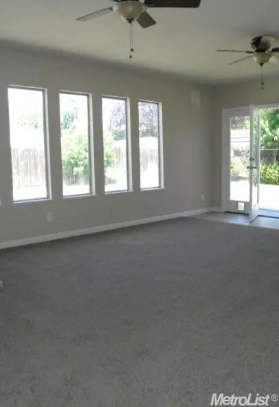 347 E 21st St, Tracy, CA 95376 photo 11