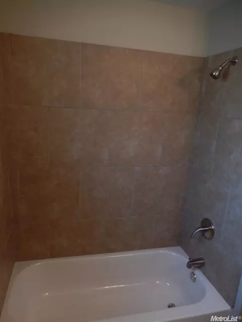 724 7th St, Turlock, CA 95380 photo 7