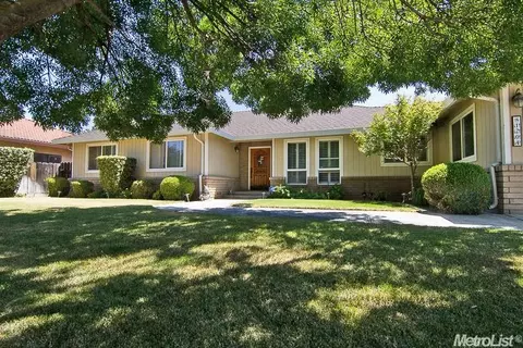 1204 Fruitridge Dr, Modesto, CA 95351 photo 1