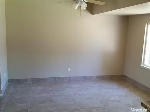 608 Lenore Dr, Modesto, CA 95351 photo 3