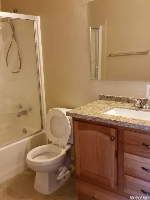 608 Lenore Dr, Modesto, CA 95351 photo 6