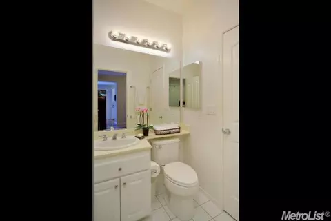 1574 Pinnacles Pl, Davis, CA 95616 photo 17