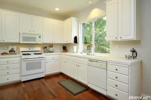 1574 Pinnacles Pl, Davis, CA 95616 photo 9