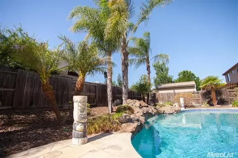 460 Darlene, Tracy, CA 95377 photo 3