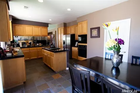 460 Darlene, Tracy, CA 95377 photo 11