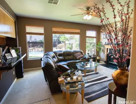 460 Darlene, Tracy, CA 95377 photo 7