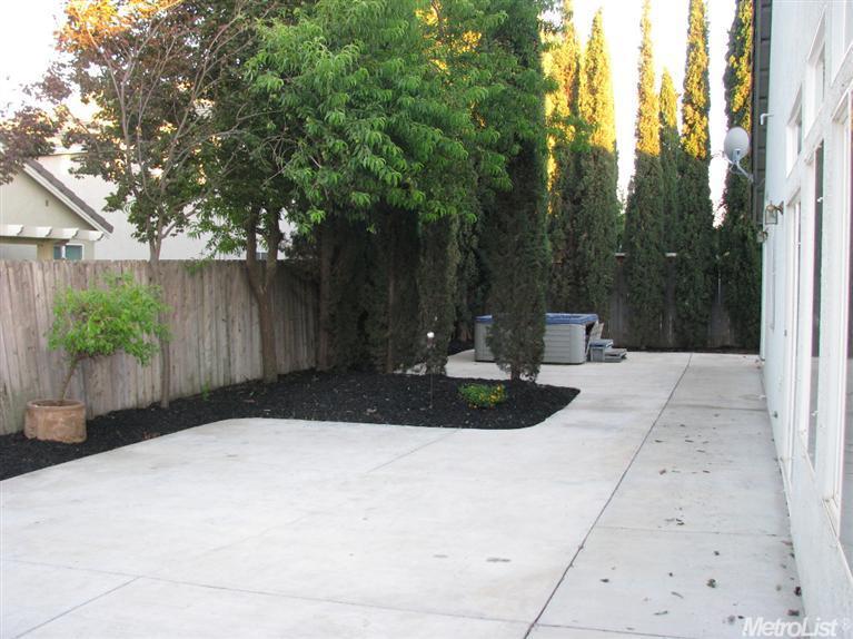 2072 Brennan Ln, Manteca, CA 95337 photo 7