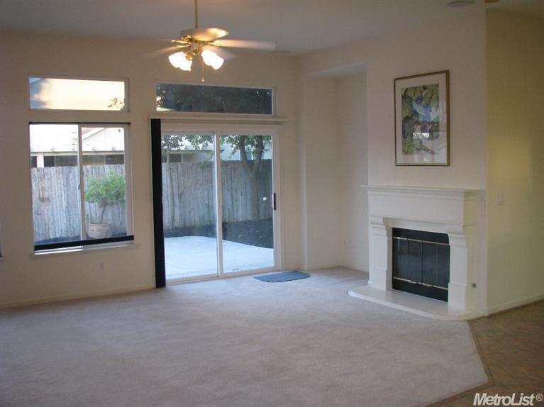 2072 Brennan Ln, Manteca, CA 95337 photo 3