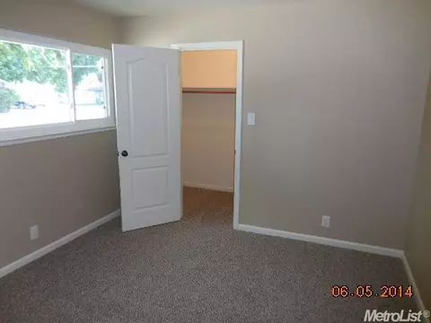 912 Chateau Dr, Modesto, CA 95355 photo 16