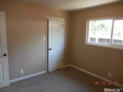 912 Chateau Dr, Modesto, CA 95355 photo 15