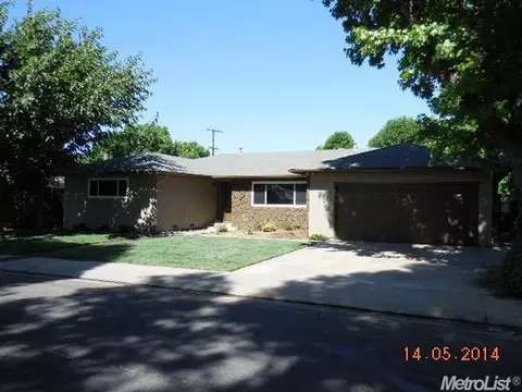 912 Chateau Dr, Modesto, CA 95355 photo 4