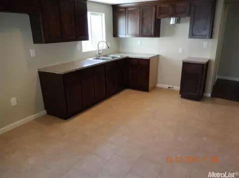 5304 9th St, Keyes, CA 95328 photo 3