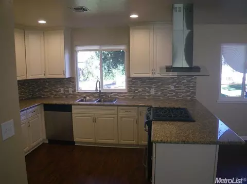 4032 Marshall Ave, Carmichael, CA 95608 photo 4