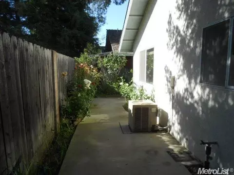 1617 Cashmere Dr, Modesto, CA 95355 photo 17
