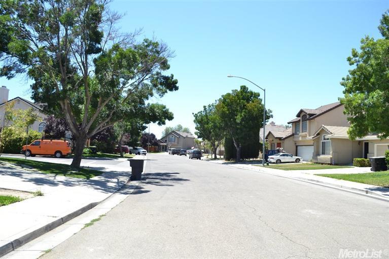 410 Gonzalez St, Tracy, CA 95376 photo 7