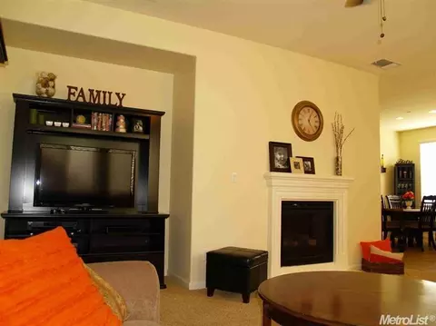 762 Courtyards Loop, Lincoln, CA 95648 photo 5