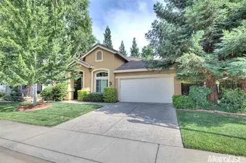 385 Seaton Dr, Folsom, CA 95630 photo 1