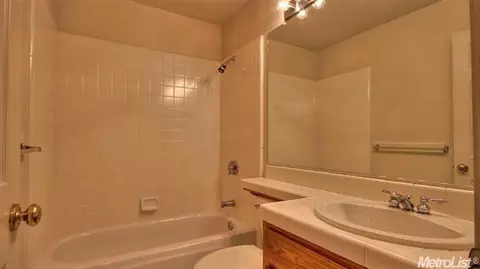 1256 Eagle St, Tracy, CA 95376 photo 12