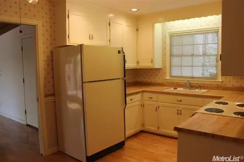 925 Chestnut Ln, Davis, CA 95616 photo 3