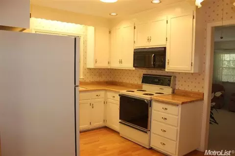 925 Chestnut Ln, Davis, CA 95616 photo 4
