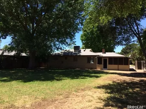 3824 Holloway Ln, Carmichael, CA 95608 photo 12
