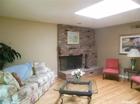 4436 Otis Ct, Carmichael, CA 95608 photo 2